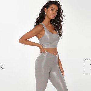 Lorna Jane bra and tights gloss